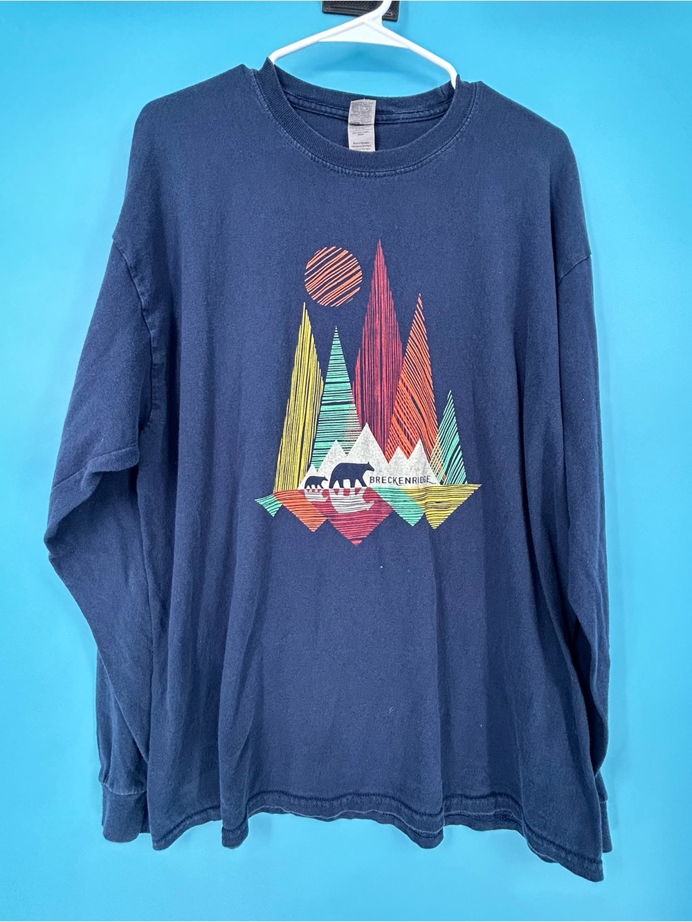 Breckenridge‎ Navy Long-Sleeve Graphic long sleeve some fading
